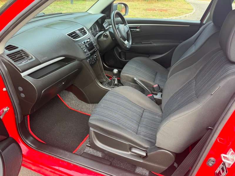 2013 SUZUKI SWIFT 2013 SUZUKI SWIFT