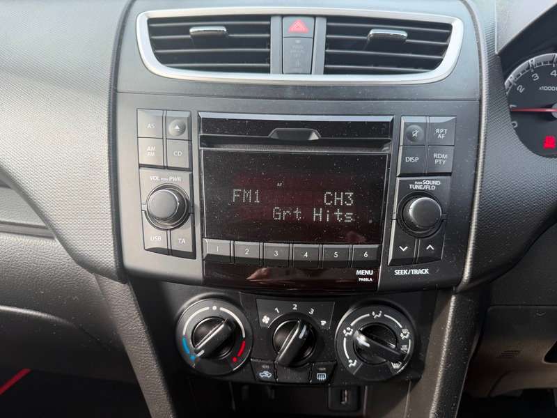 2013 SUZUKI SWIFT 2013 SUZUKI SWIFT
