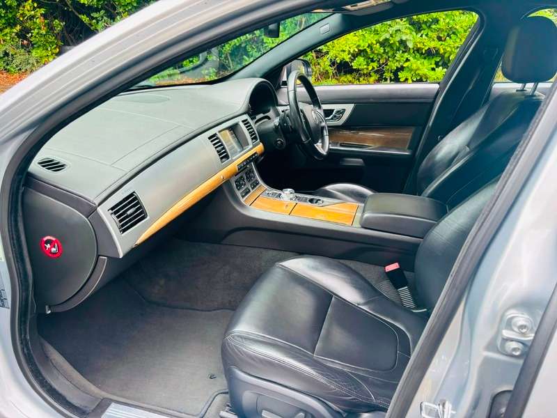 A 2012 JAGUAR XF D PREMIUM LUXURY Fabulous history A 2012 JAGUAR XF D PREMIUM LUXURY Fabulous history