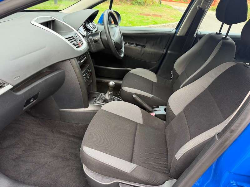 2006 PEUGEOT 207 2006 PEUGEOT 207