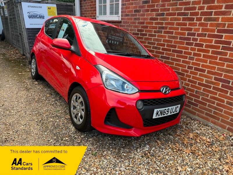 A 2019 HYUNDAI I10 SE Great Specification 1 private owner A 2019 HYUNDAI I10 SE Great Specification 1 private owner