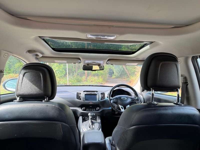 A 2013 KIA SPORTAGE CRDI KX-3 SAT NAV Rare AUTOMATIC 4WD A 2013 KIA SPORTAGE CRDI KX-3 SAT NAV Rare AUTOMATIC 4WD