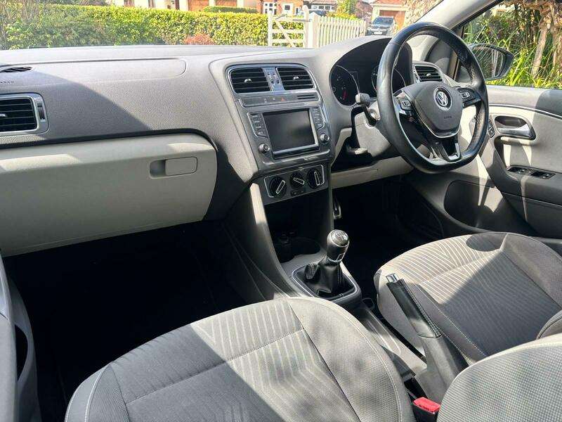 2015 VOLKSWAGEN POLO 2015 VOLKSWAGEN POLO