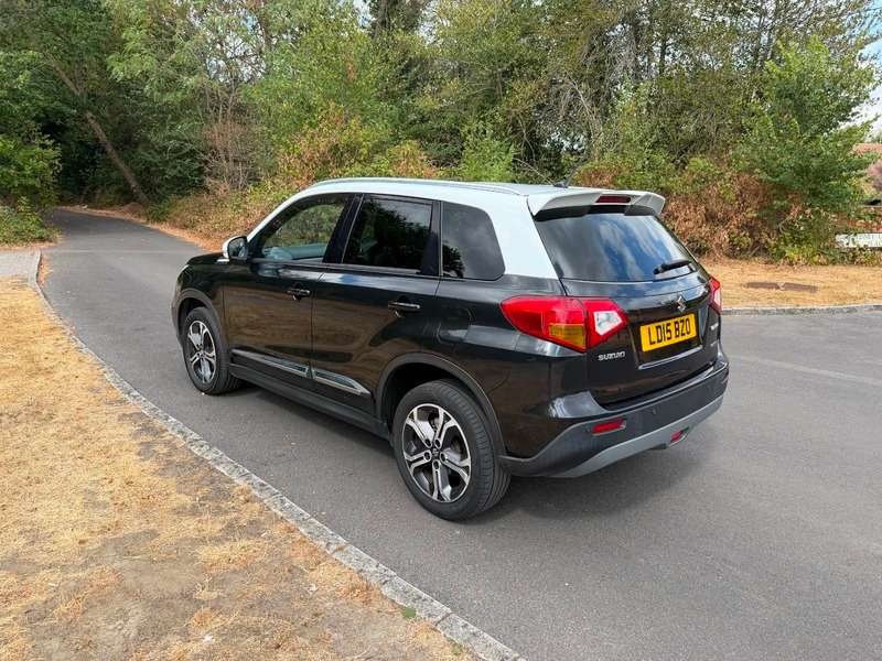 A 2015 SUZUKI VITARA SZ5 URBAN DDIS ALLGRIP 4X4 Excellent Specification A 2015 SUZUKI VITARA SZ5 URBAN DDIS ALLGRIP 4X4 Excellent Specification