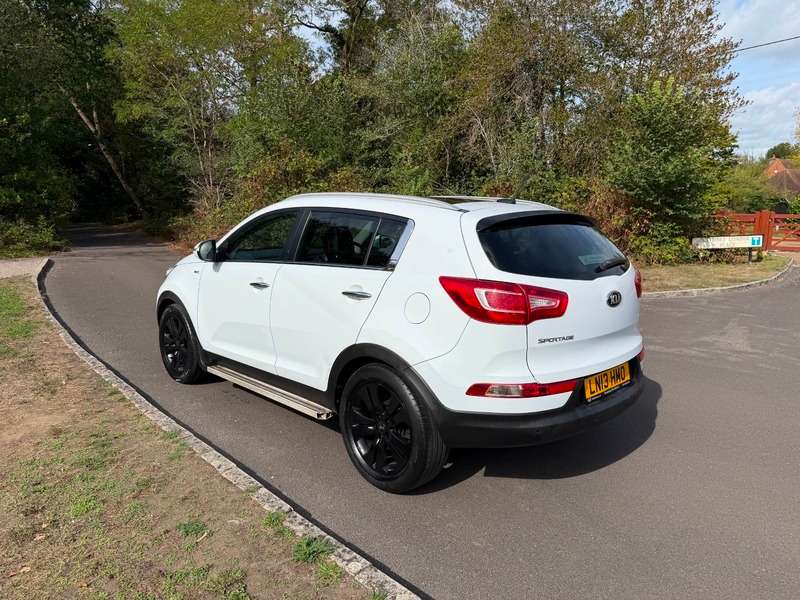 A 2013 KIA SPORTAGE CRDI KX-3 SAT NAV Rare AUTOMATIC 4WD A 2013 KIA SPORTAGE CRDI KX-3 SAT NAV Rare AUTOMATIC 4WD