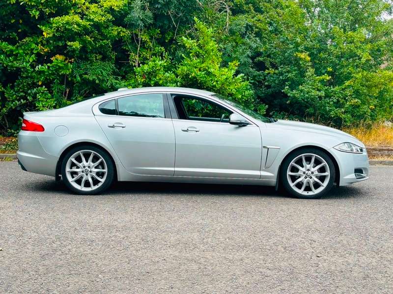 2012 JAGUAR XF 2012 JAGUAR XF