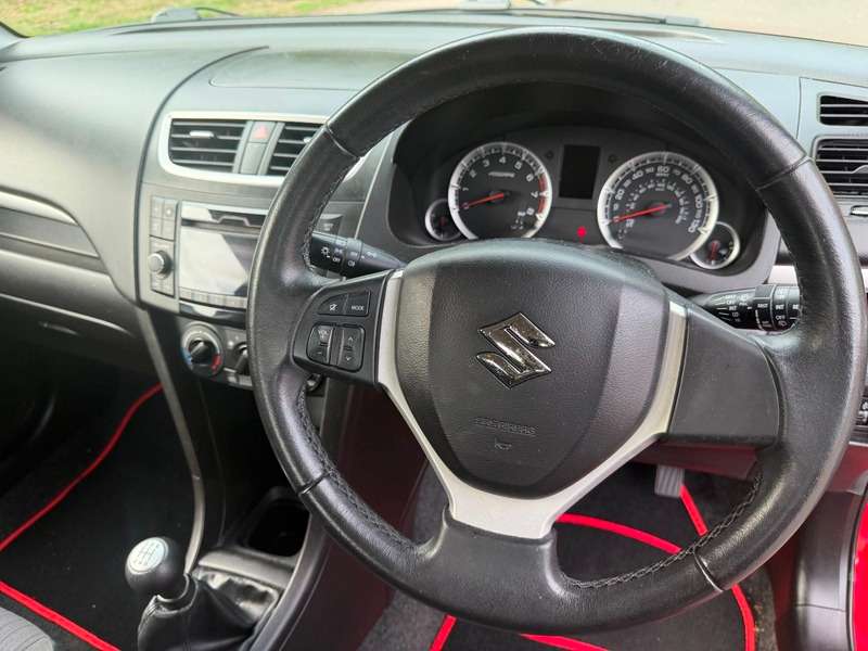 2013 SUZUKI SWIFT 2013 SUZUKI SWIFT