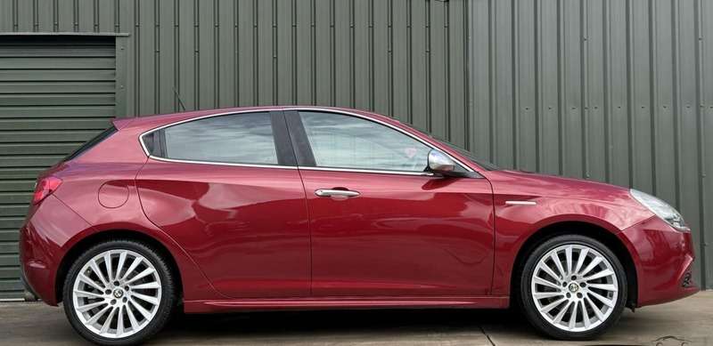 2012 ALFA ROMEO GIULIETTA 2012 ALFA ROMEO GIULIETTA