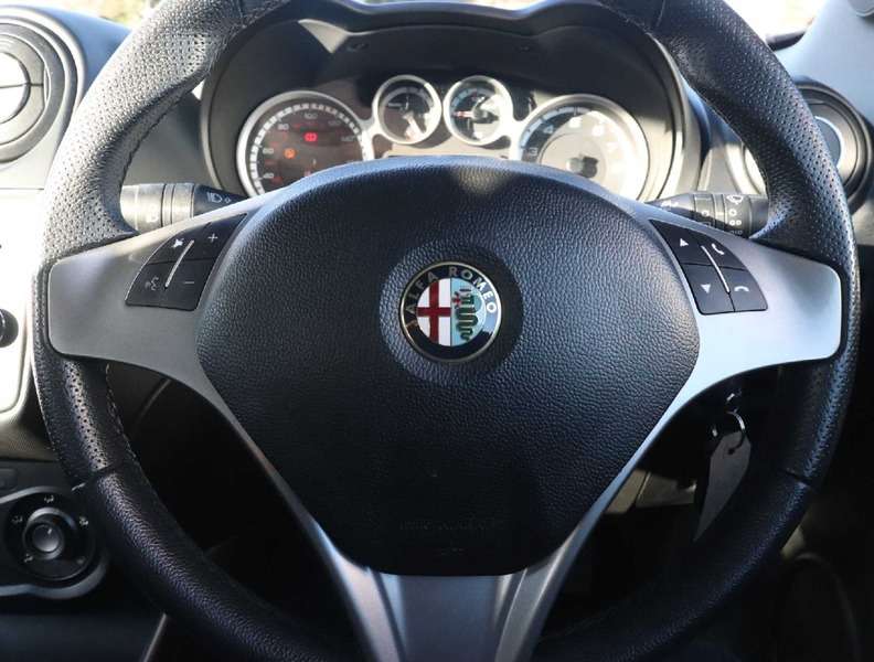 A 2016 ALFA ROMEO MITO TWINAIR PROGRESSION Excellent history ideal first car A 2016 ALFA ROMEO MITO TWINAIR PROGRESSION Excellent history ideal first car