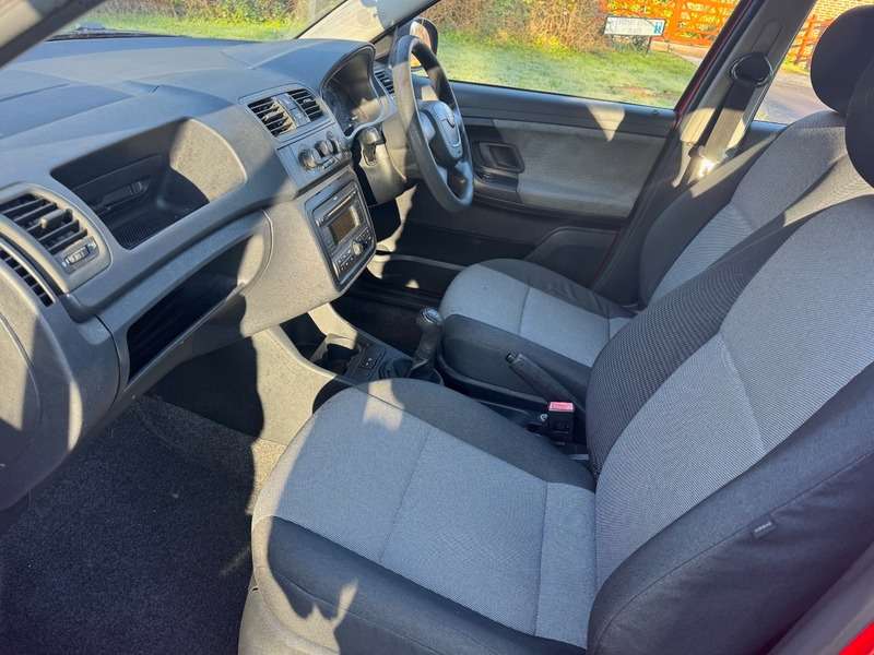 2009 SKODA FABIA 2009 SKODA FABIA
