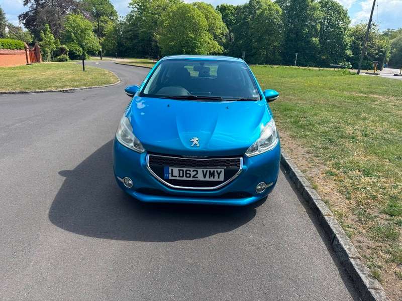 2012 PEUGEOT 208 2012 PEUGEOT 208