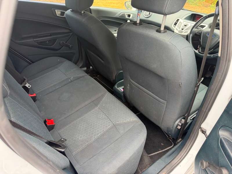 2011 FORD FIESTA 2011 FORD FIESTA