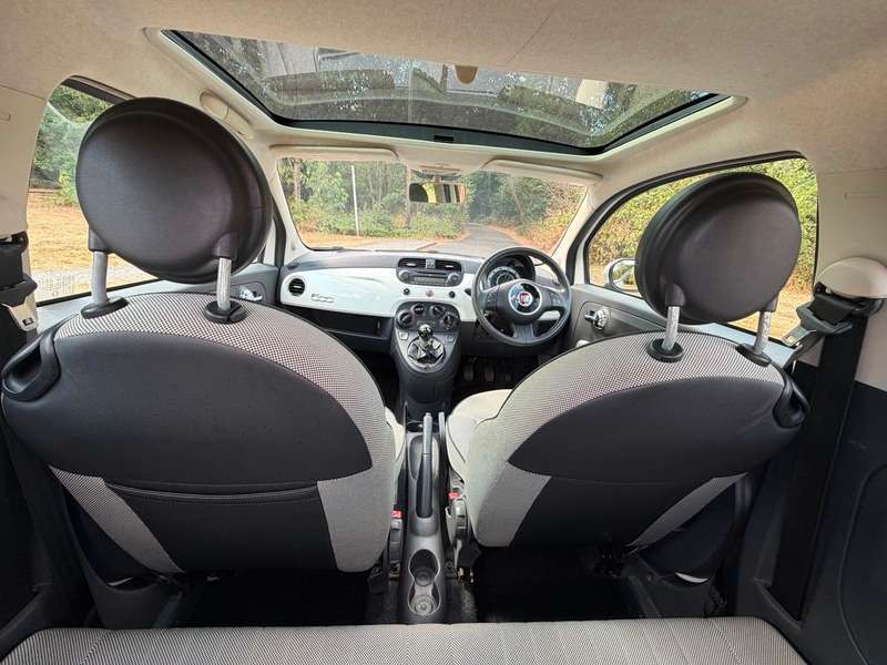 A 2012 FIAT 500 LOUNGE Fabulous history ideal first car A 2012 FIAT 500 LOUNGE Fabulous history ideal first car