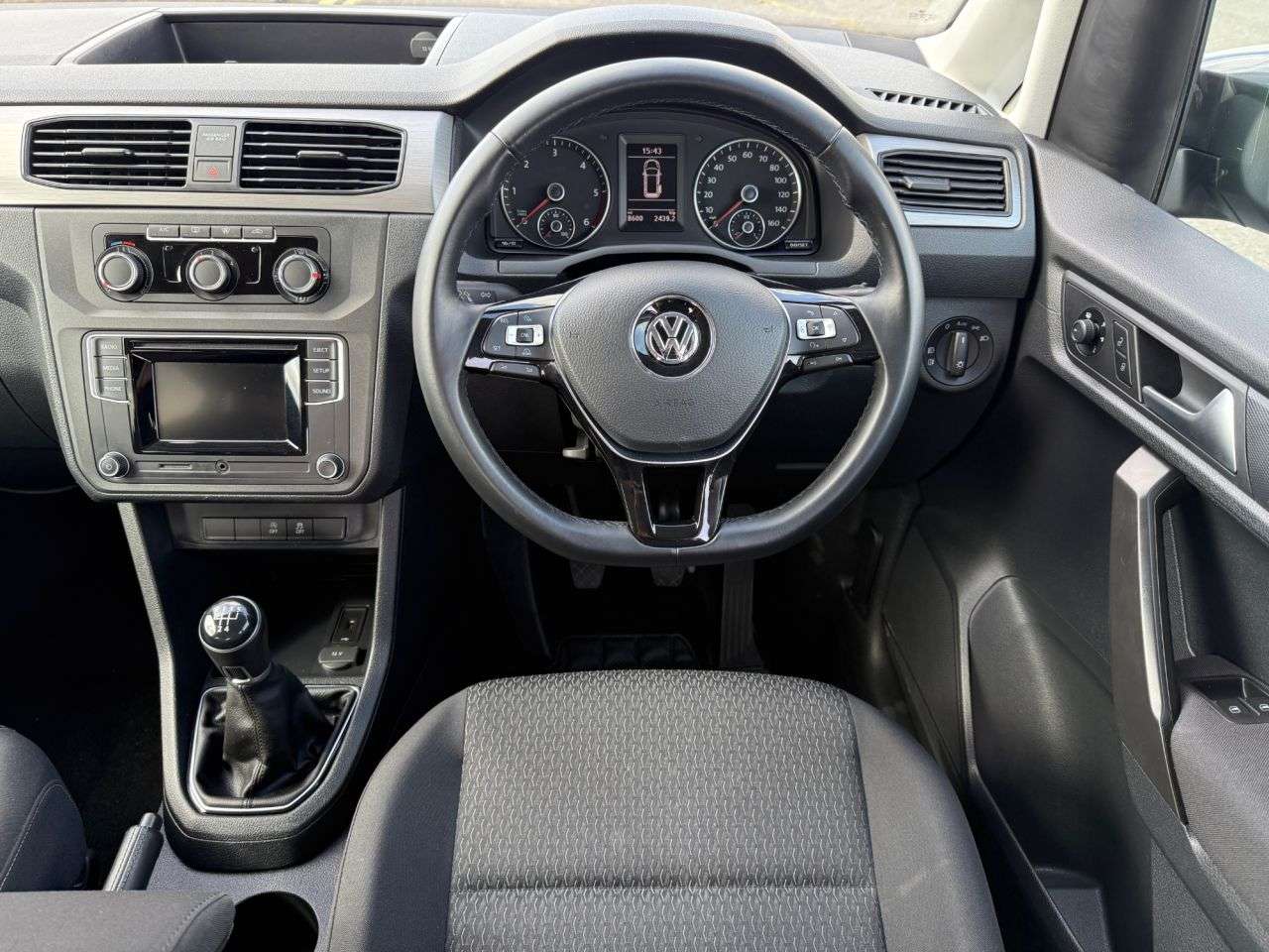 2020 VOLKSWAGEN CADDY MAXI LIFE C20 DIESEL ESTATE 2020 VOLKSWAGEN CADDY MAXI LIFE C20 DIESEL ESTATE