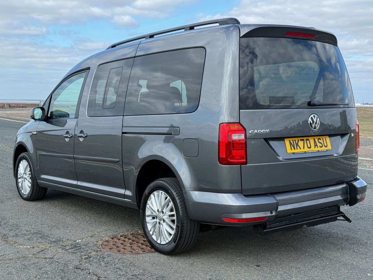 2020 VOLKSWAGEN CADDY MAXI LIFE C20 DIESEL ESTATE 2020 VOLKSWAGEN CADDY MAXI LIFE C20 DIESEL ESTATE