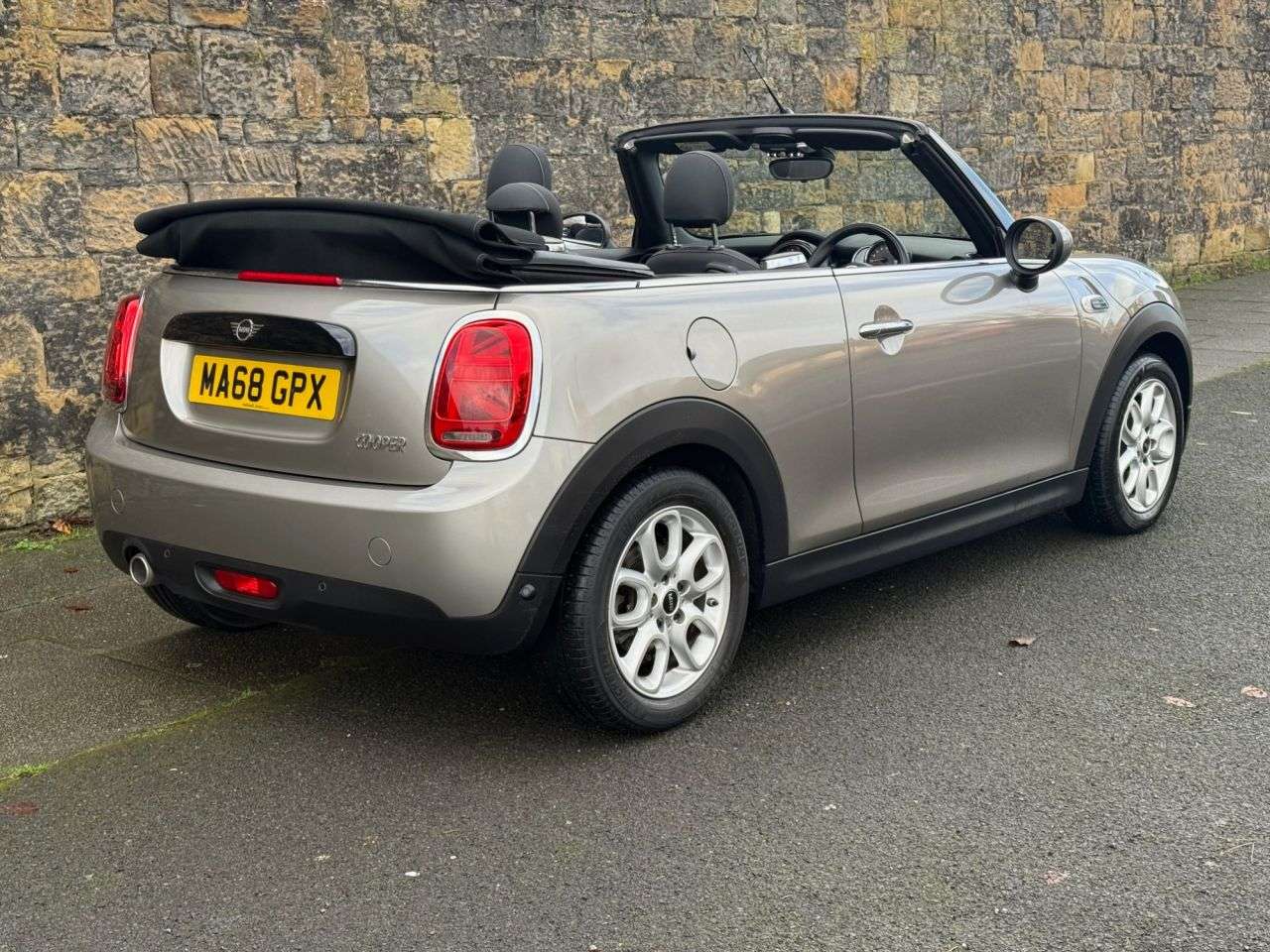 2018 MINI CONVERTIBLE 2018 MINI CONVERTIBLE