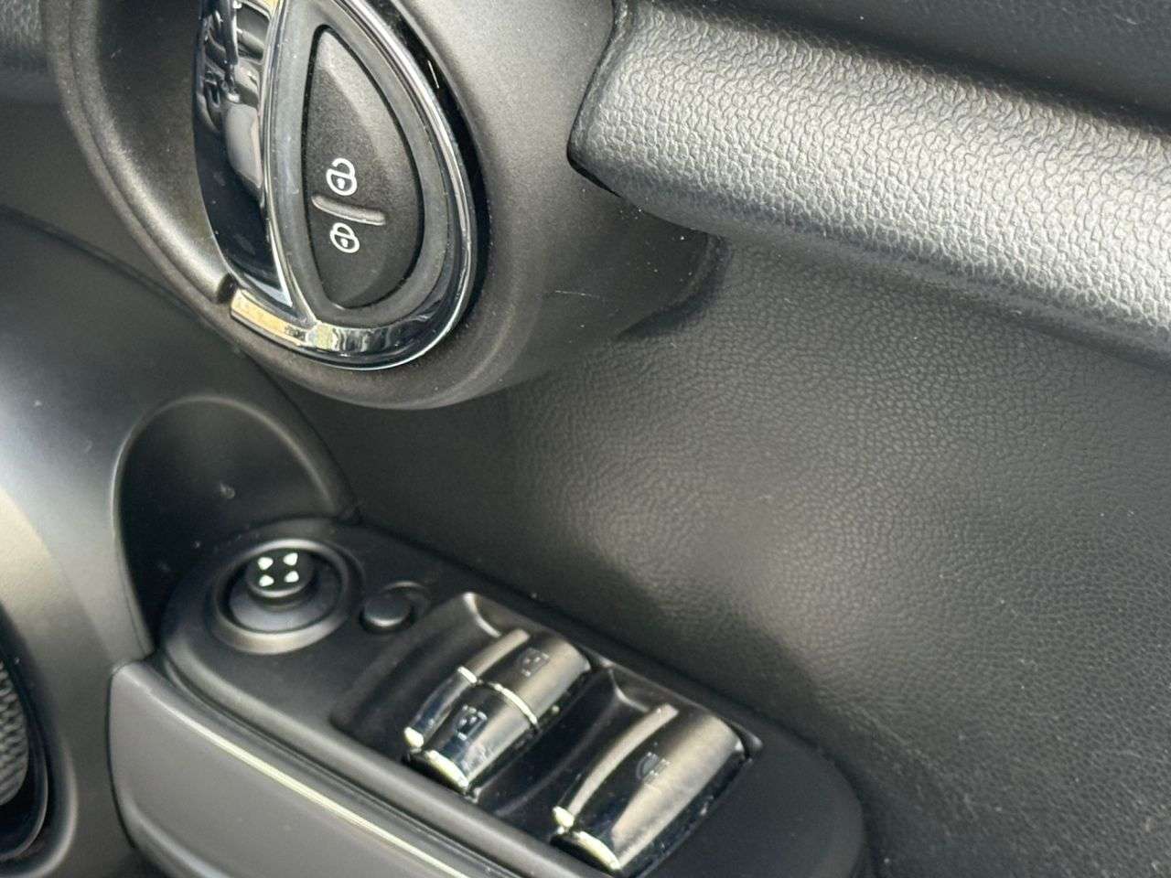 2018 MINI CONVERTIBLE 2018 MINI CONVERTIBLE