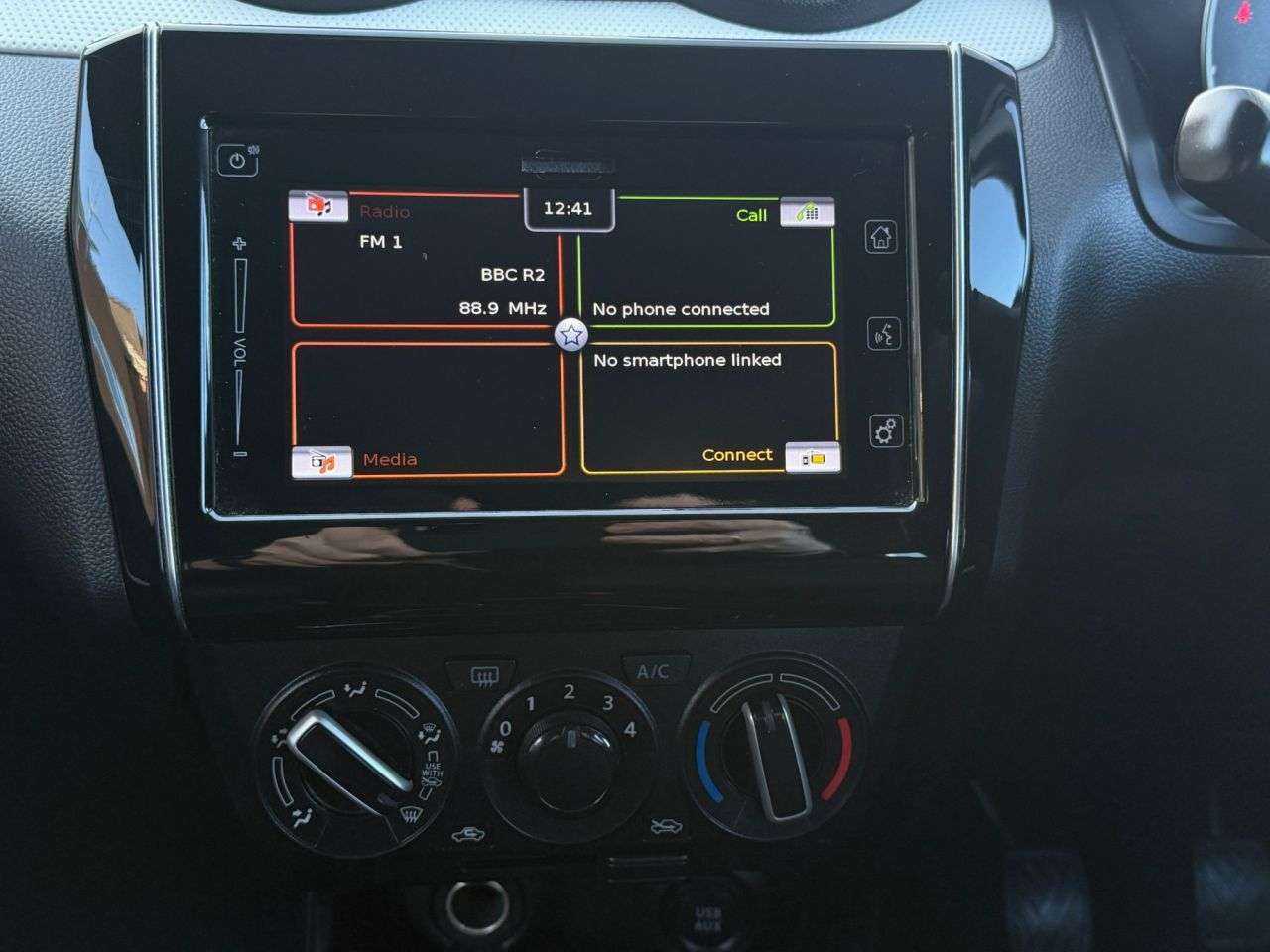 2018 SUZUKI SWIFT 2018 SUZUKI SWIFT