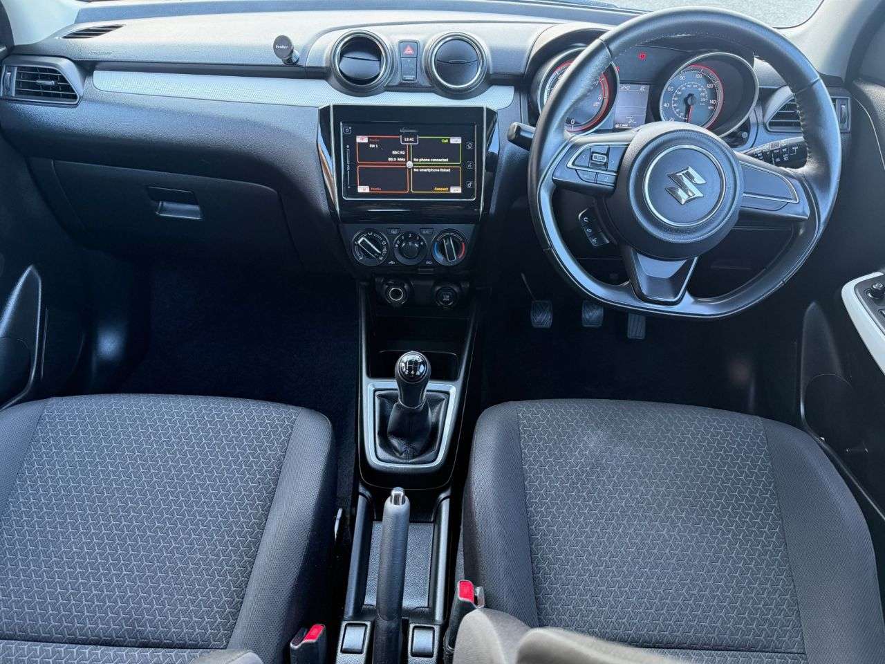 A 2018 SUZUKI SWIFT 1.0 Boosterjet SZ-T Hatchback 5dr Petrol Manual Euro 6 (111 ps) A 2018 SUZUKI SWIFT 1.0 Boosterjet SZ-T Hatchback 5dr Petrol Manual Euro 6 (111 ps)