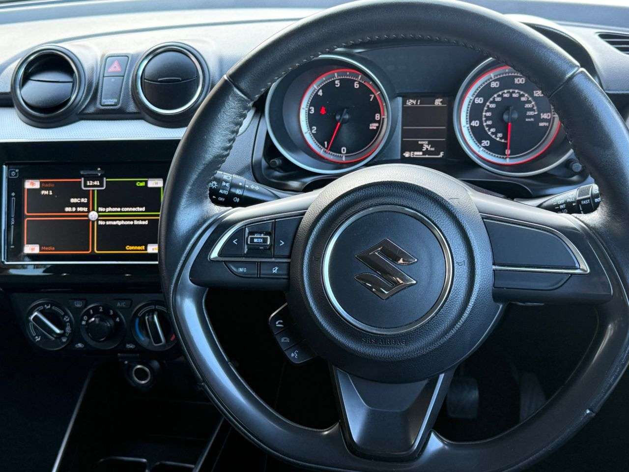 2018 SUZUKI SWIFT 2018 SUZUKI SWIFT