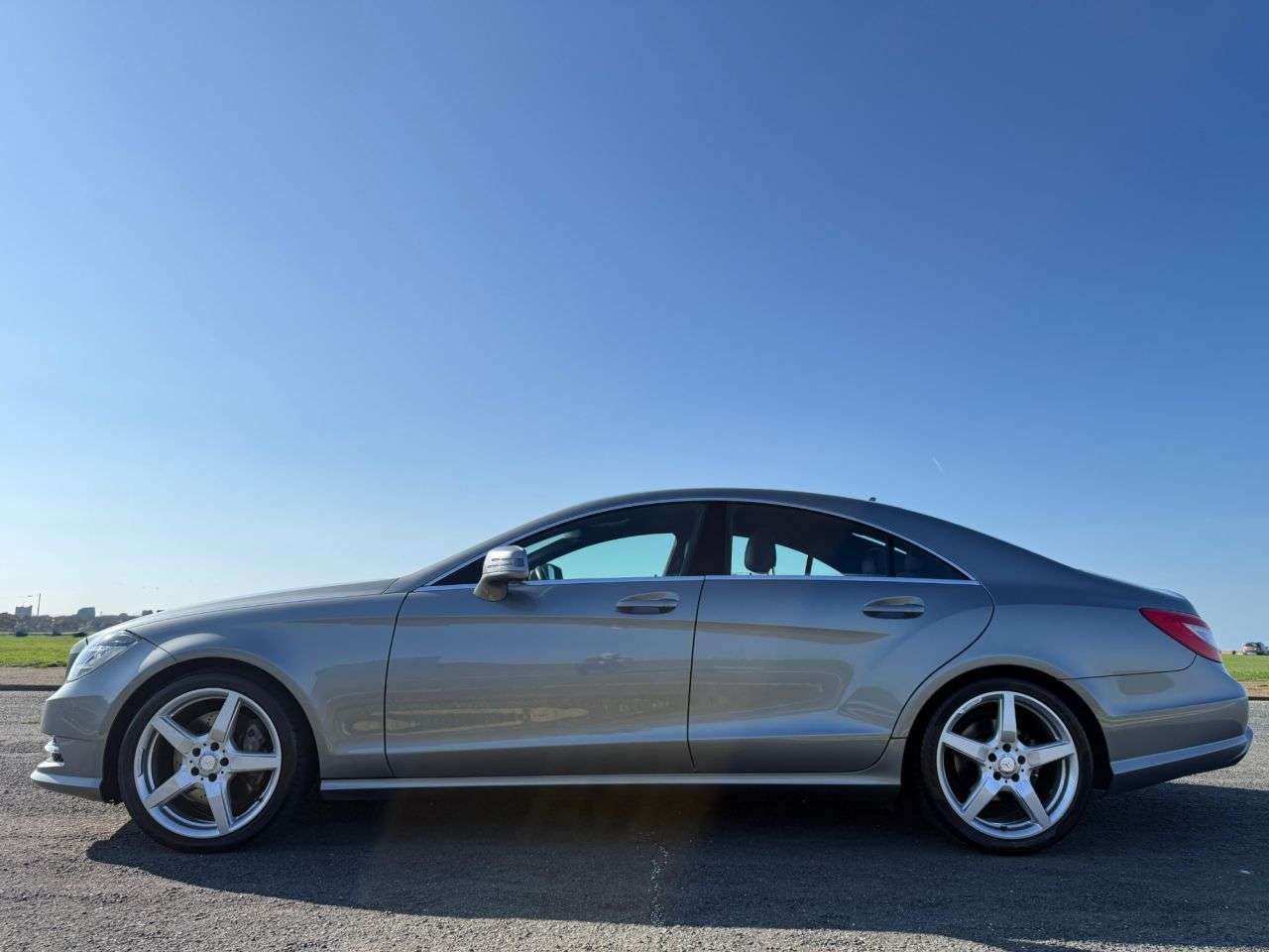 A 2014 MERCEDES-BENZ CLS CLASS 3.0 CLS350 CDI V6 AMG Sport Coupe 4dr Diesel G-Tronic+ Euro 5 (s/s) (265 ps A 2014 MERCEDES-BENZ CLS CLASS 3.0 CLS350 CDI V6 AMG Sport Coupe 4dr Diesel G-Tronic+ Euro 5 (s/s) (265 ps