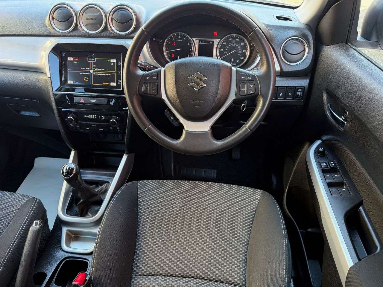 A 2016 SUZUKI VITARA 1.6 SZ-T SUV 5dr Petrol Manual Euro 6 (s/s) (120 ps) A 2016 SUZUKI VITARA 1.6 SZ-T SUV 5dr Petrol Manual Euro 6 (s/s) (120 ps)