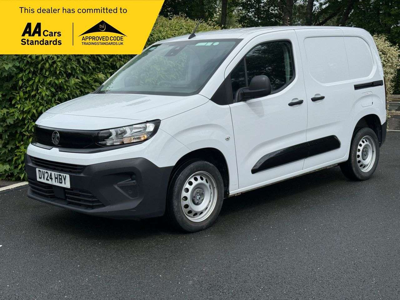 A 2024 VAUXHALL COMBO 1.5 Turbo D 2300 Prime Panel Van 5dr Diesel Manual SWB Euro 6 (s/s) (100 ps A 2024 VAUXHALL COMBO 1.5 Turbo D 2300 Prime Panel Van 5dr Diesel Manual SWB Euro 6 (s/s) (100 ps