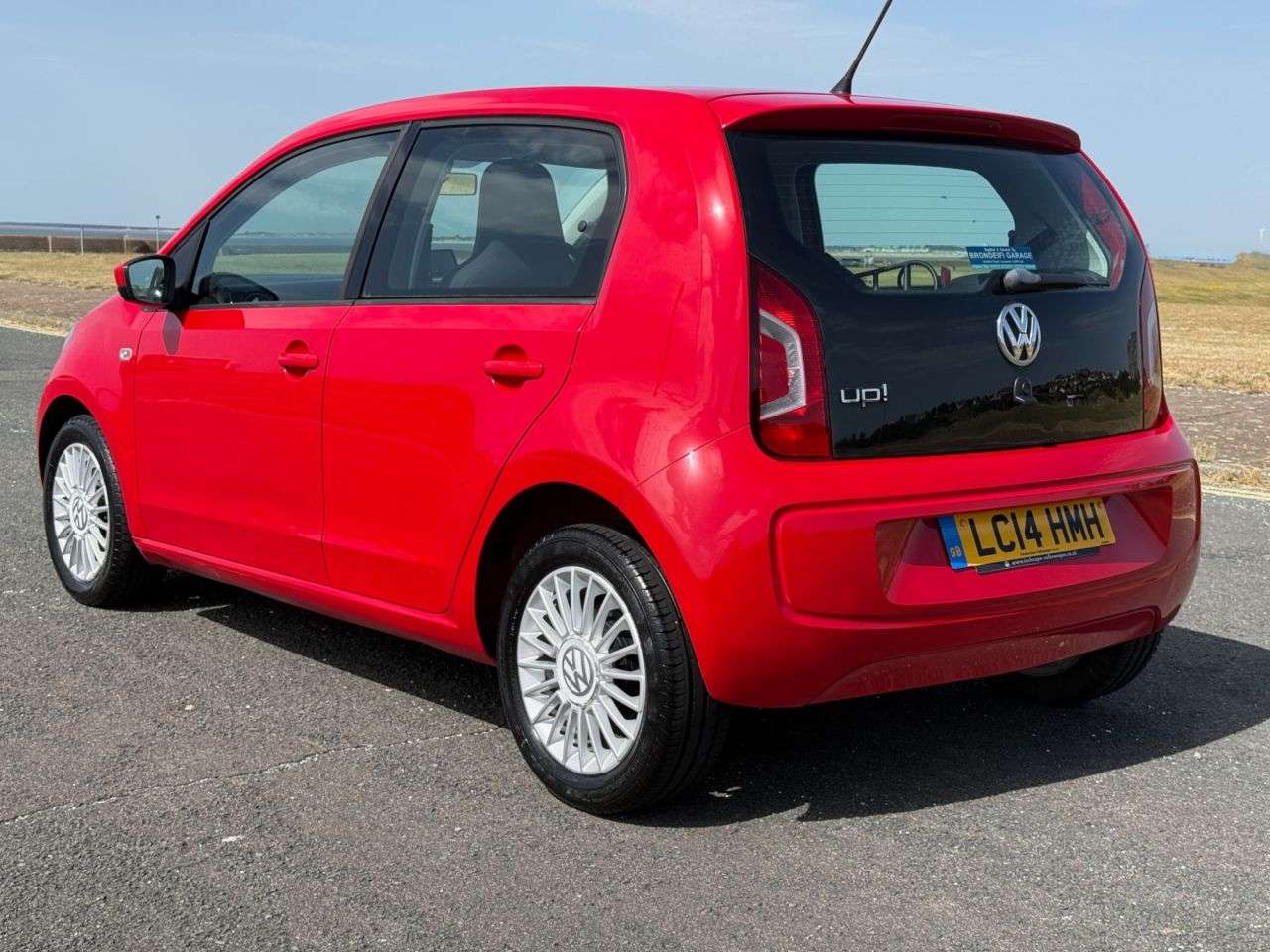 2014 VOLKSWAGEN UP! 2014 VOLKSWAGEN UP!