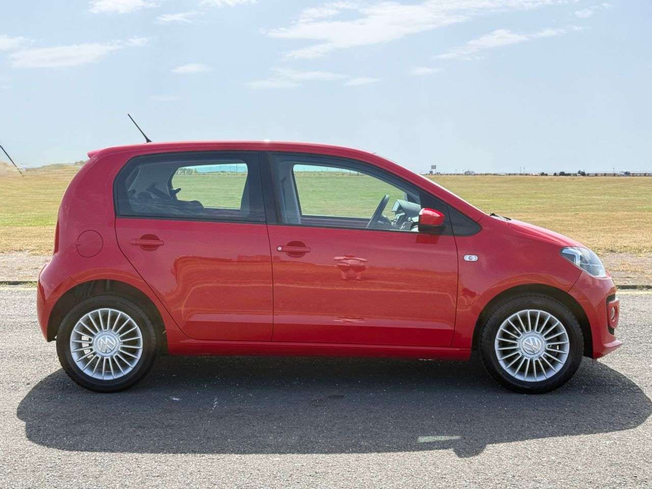 2014 VOLKSWAGEN UP! 2014 VOLKSWAGEN UP!