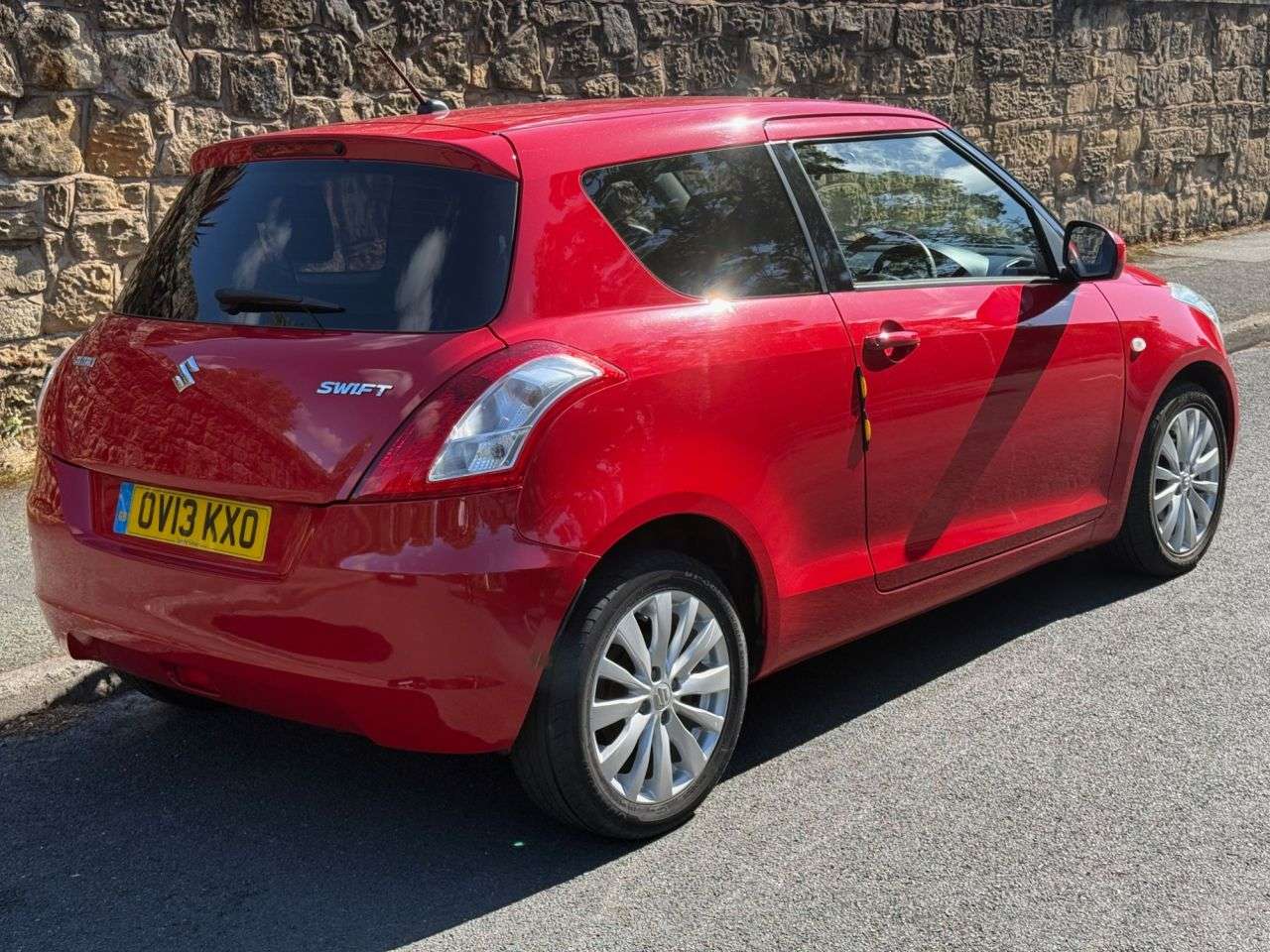 2013 SUZUKI SWIFT 2013 SUZUKI SWIFT