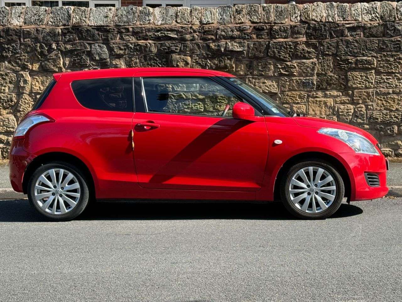 2013 SUZUKI SWIFT 2013 SUZUKI SWIFT