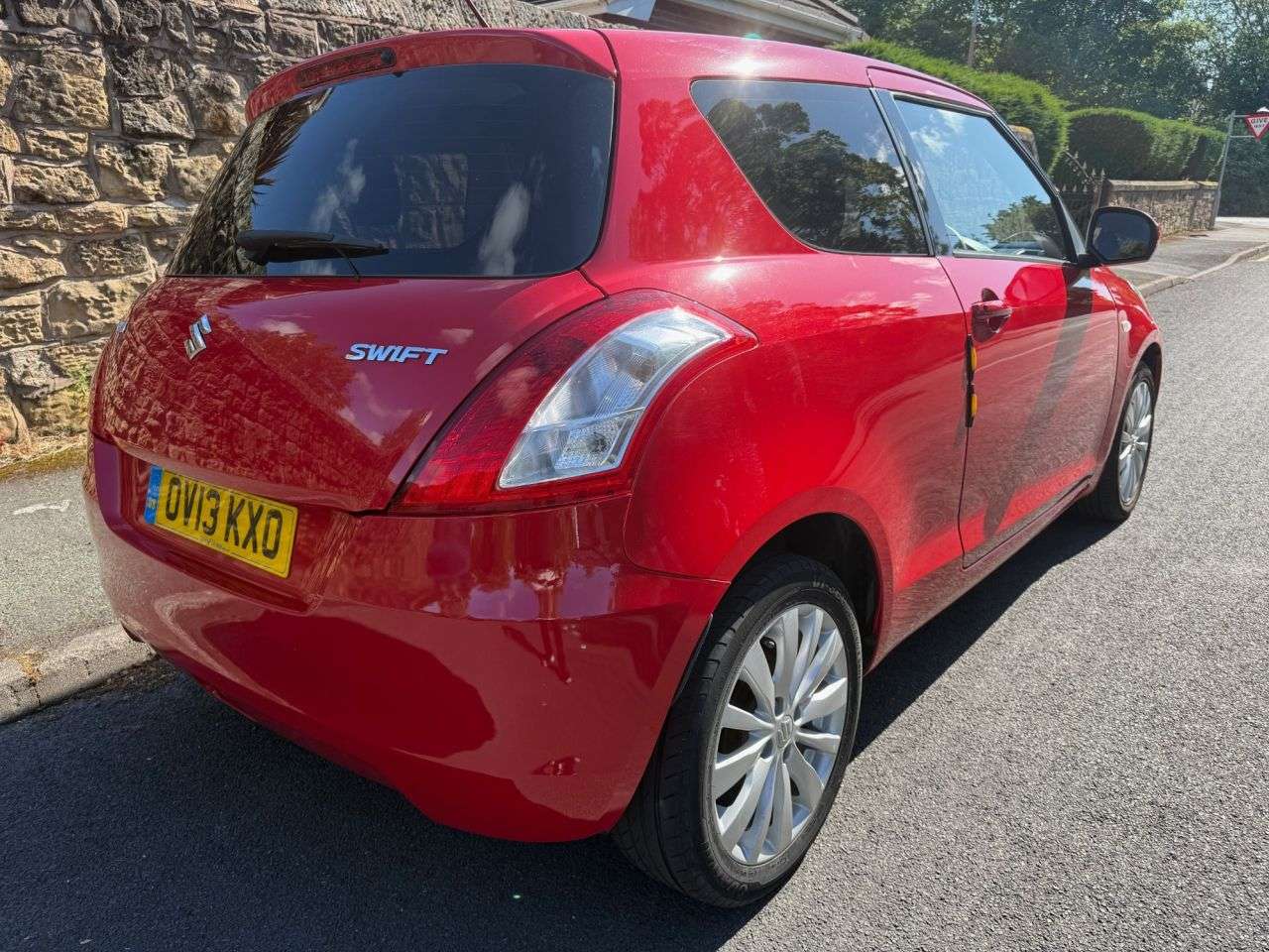 2013 SUZUKI SWIFT 2013 SUZUKI SWIFT