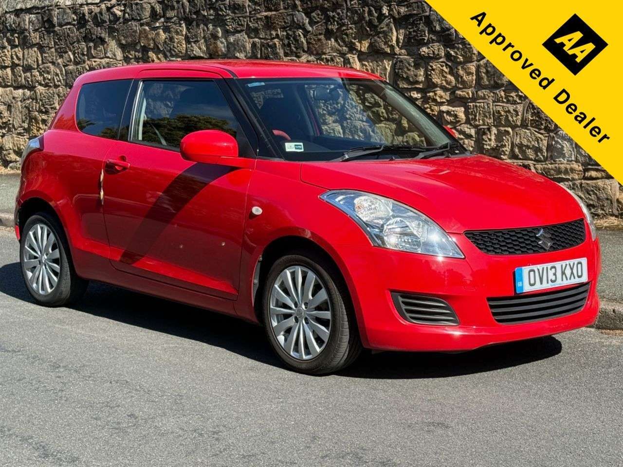 A 2013 SUZUKI SWIFT 1.2 SZ3 Hatchback 3dr Petrol Manual Euro 5 (94 ps) A 2013 SUZUKI SWIFT 1.2 SZ3 Hatchback 3dr Petrol Manual Euro 5 (94 ps)