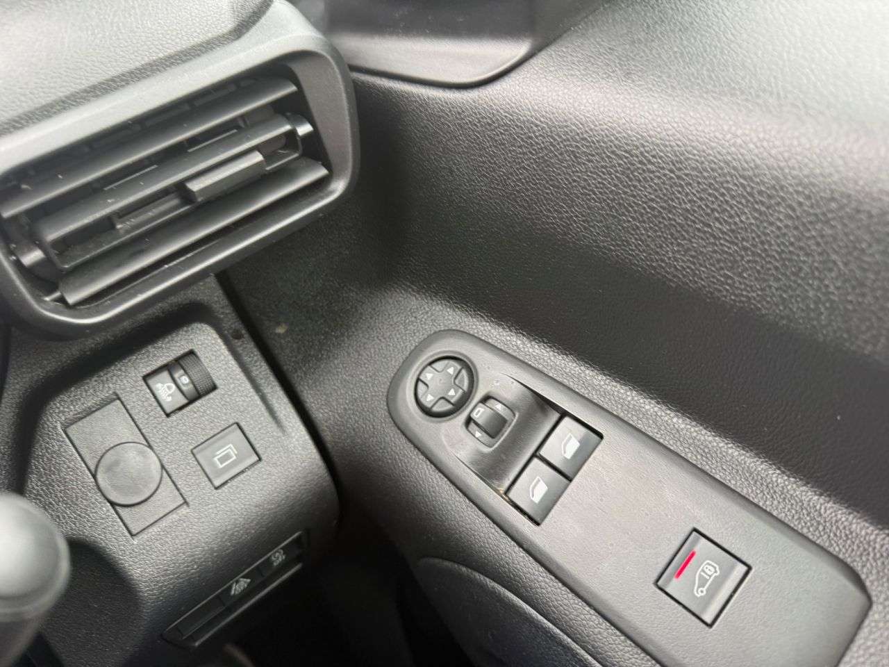 2024 VAUXHALL COMBO 2024 VAUXHALL COMBO