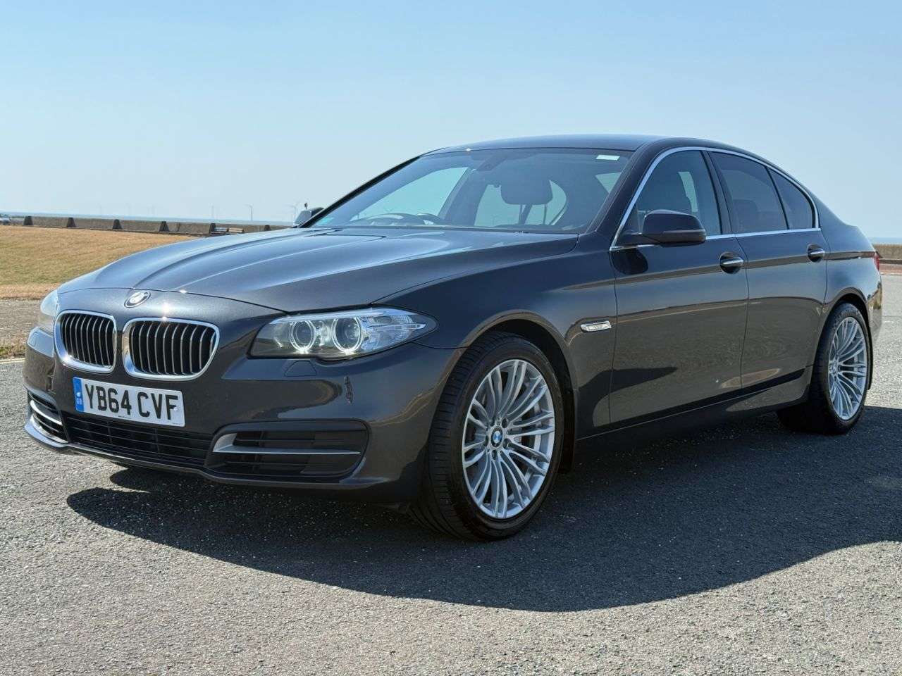 A 2014 BMW 5 SERIES 3.0 530d SE Saloon 4dr Diesel Auto Euro 6 (s/s) (258 ps) A 2014 BMW 5 SERIES 3.0 530d SE Saloon 4dr Diesel Auto Euro 6 (s/s) (258 ps)