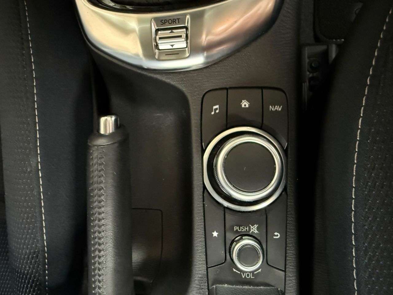 2021 MAZDA MAZDA2 2021 MAZDA MAZDA2