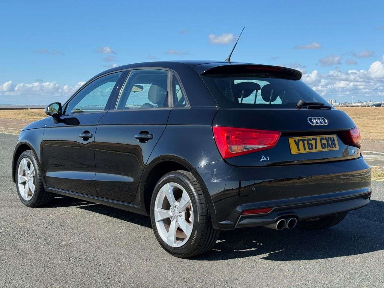 2017 AUDI A1 2017 AUDI A1