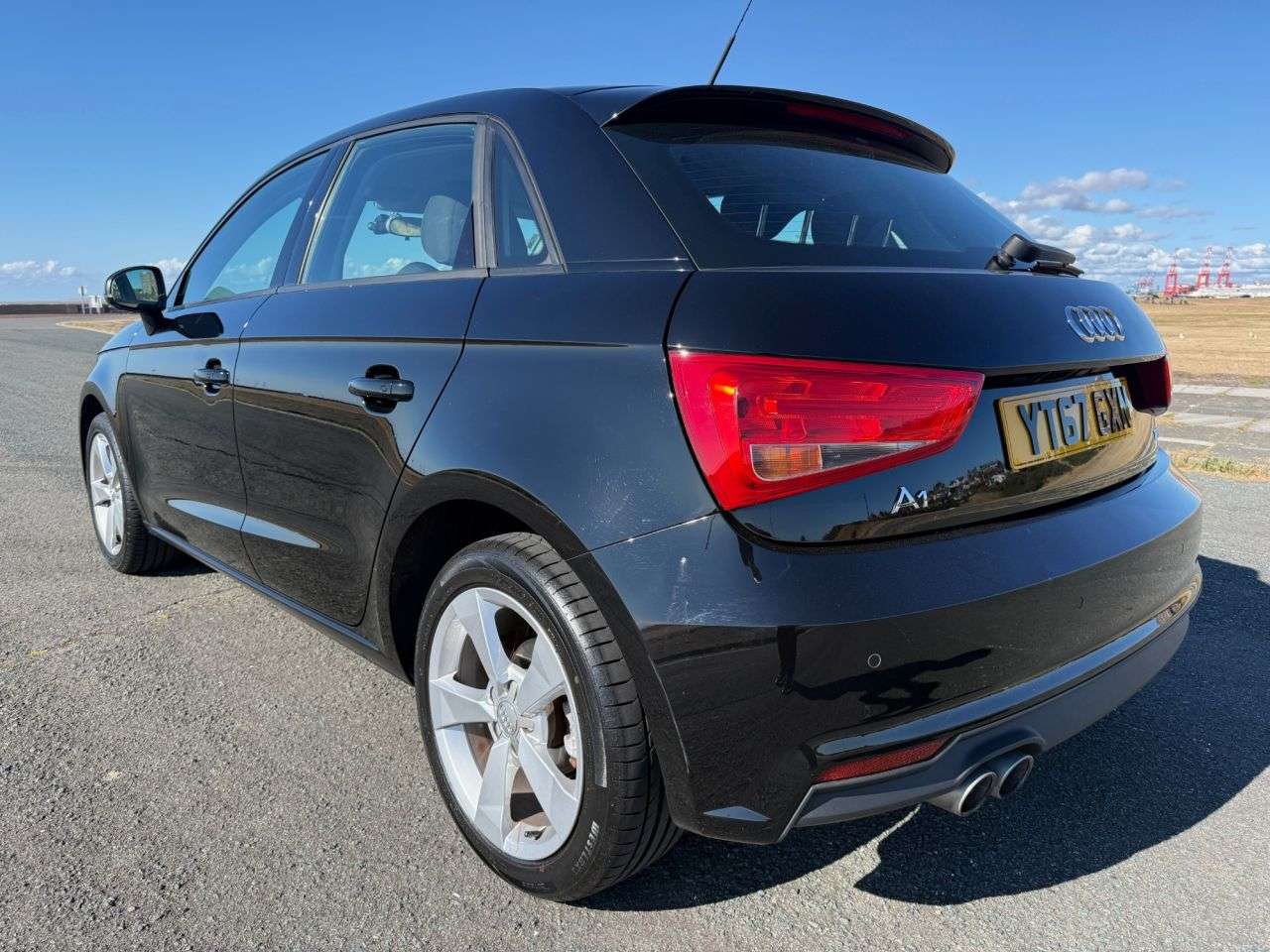 2017 AUDI A1 2017 AUDI A1