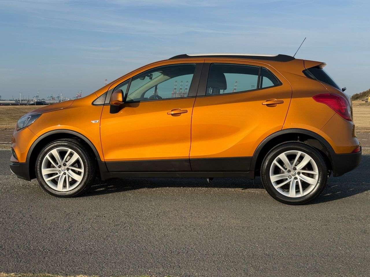 A 2017 VAUXHALL MOKKA X 1.6i Active SUV 5dr Petrol Manual Euro 6 (s/s) (115 ps) A 2017 VAUXHALL MOKKA X 1.6i Active SUV 5dr Petrol Manual Euro 6 (s/s) (115 ps)