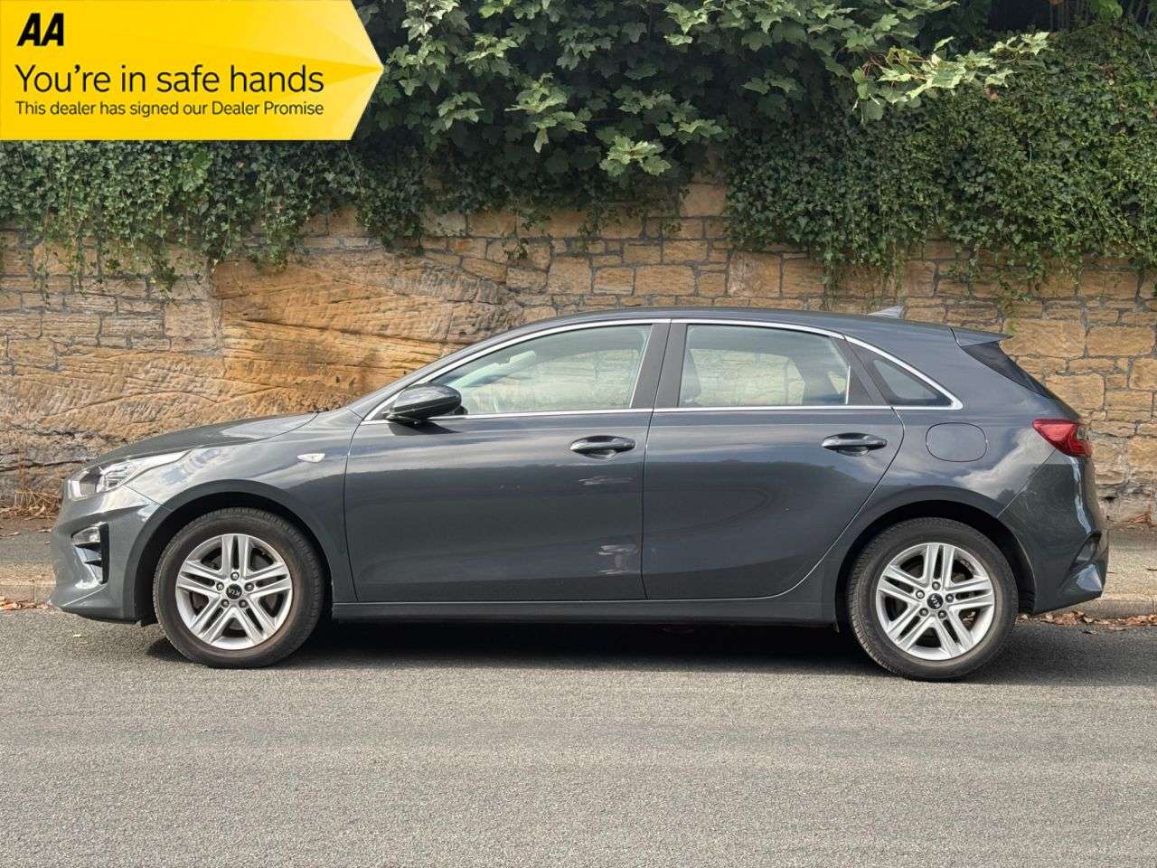 A 2019 KIA CEED 1.6 CRDi ECO 2 Hatchback 5dr Diesel Manual Euro 6 (s/s) (114 bhp) A 2019 KIA CEED 1.6 CRDi ECO 2 Hatchback 5dr Diesel Manual Euro 6 (s/s) (114 bhp)