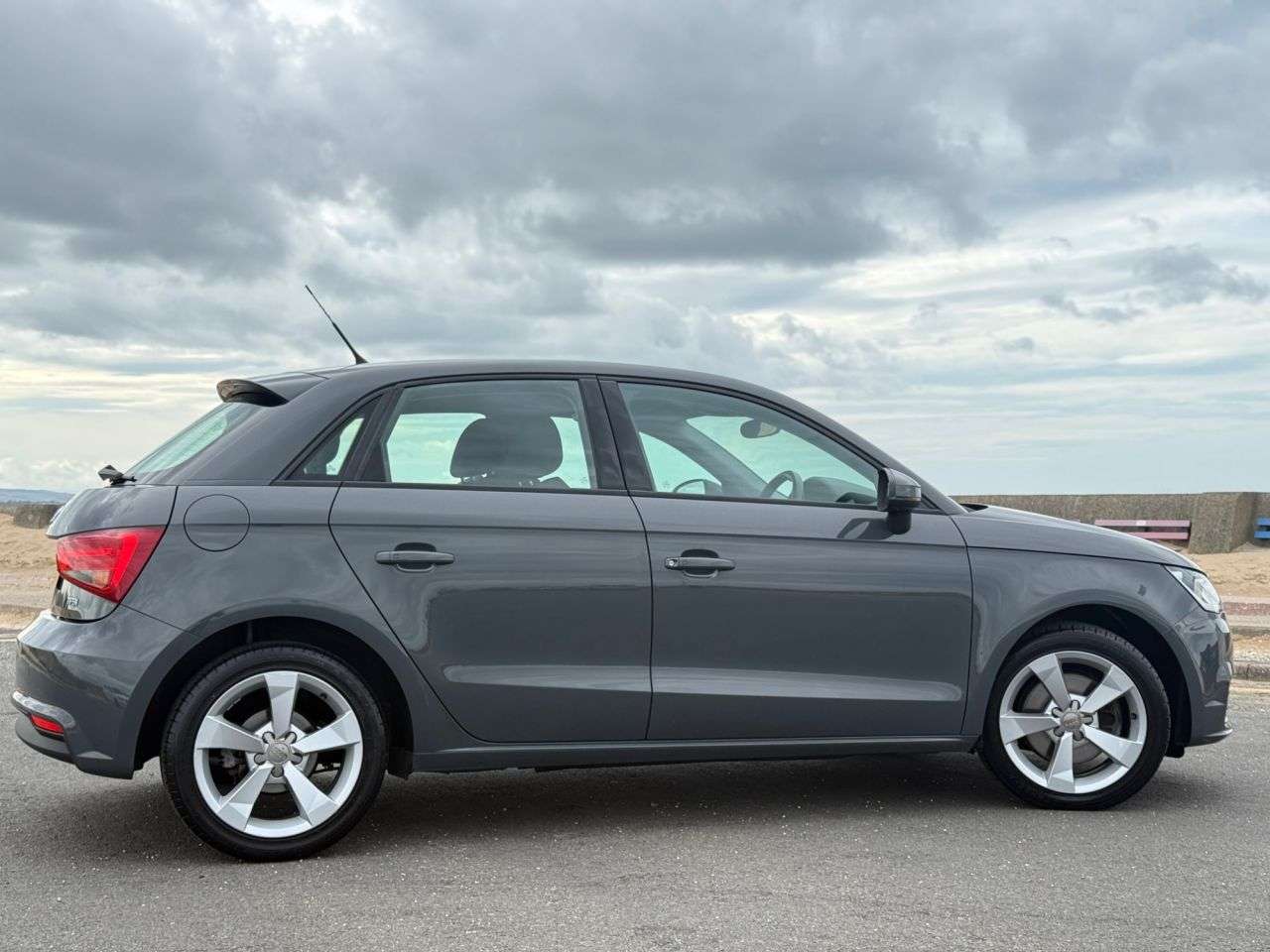 2018 AUDI A1 2018 AUDI A1