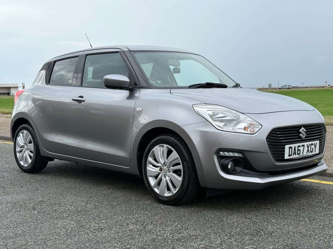 A 2018 SUZUKI SWIFT 1.0 Boosterjet SZ-T Hatchback 5dr Petrol Manual Euro 6 (111 ps) A 2018 SUZUKI SWIFT 1.0 Boosterjet SZ-T Hatchback 5dr Petrol Manual Euro 6 (111 ps)