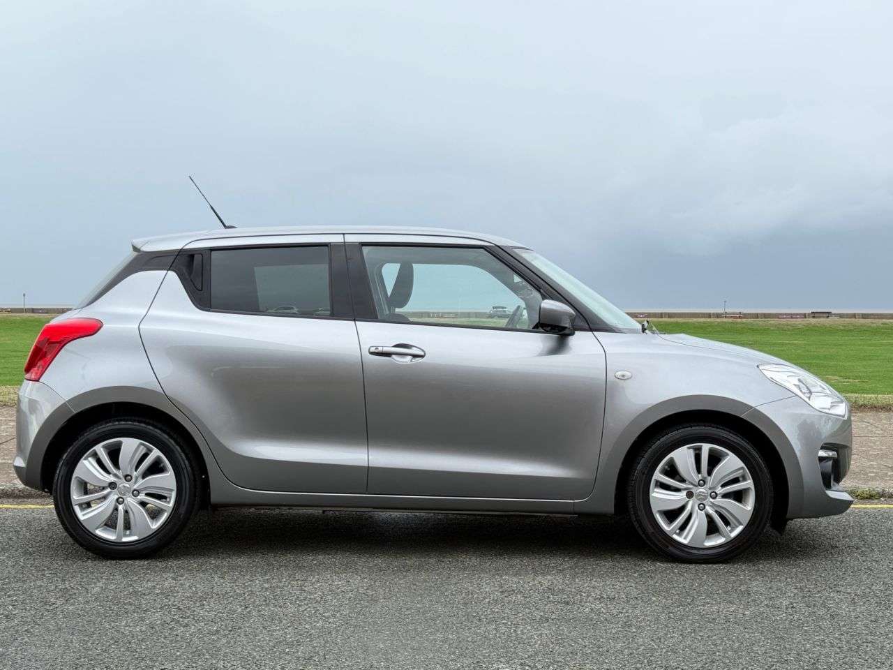 2018 SUZUKI SWIFT 2018 SUZUKI SWIFT