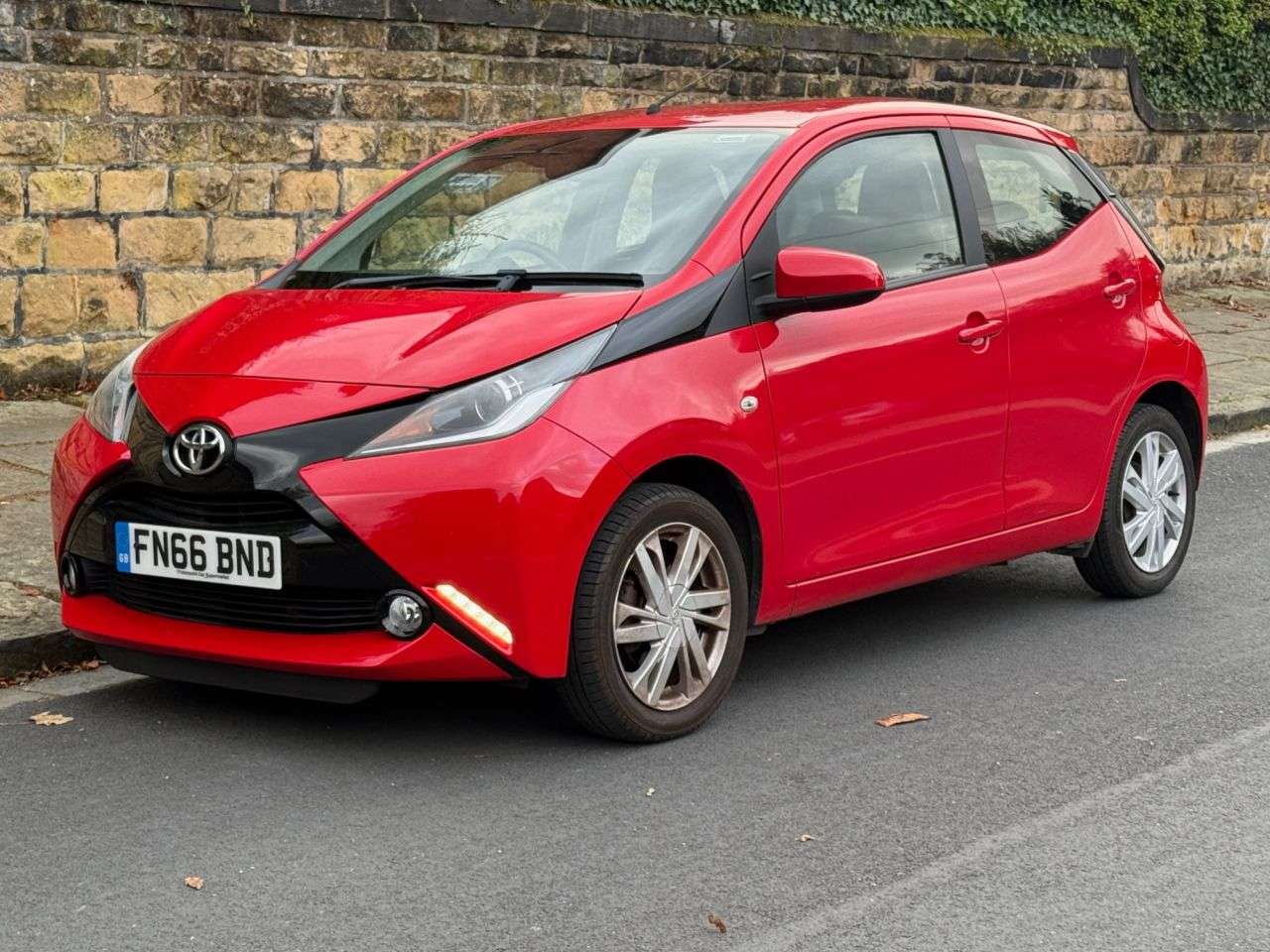 A 2016 TOYOTA AYGO VVT-I X-PRESSION A 2016 TOYOTA AYGO VVT-I X-PRESSION