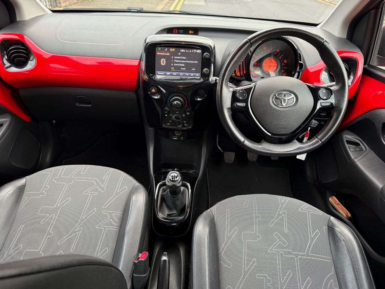 2016 TOYOTA AYGO 2016 TOYOTA AYGO