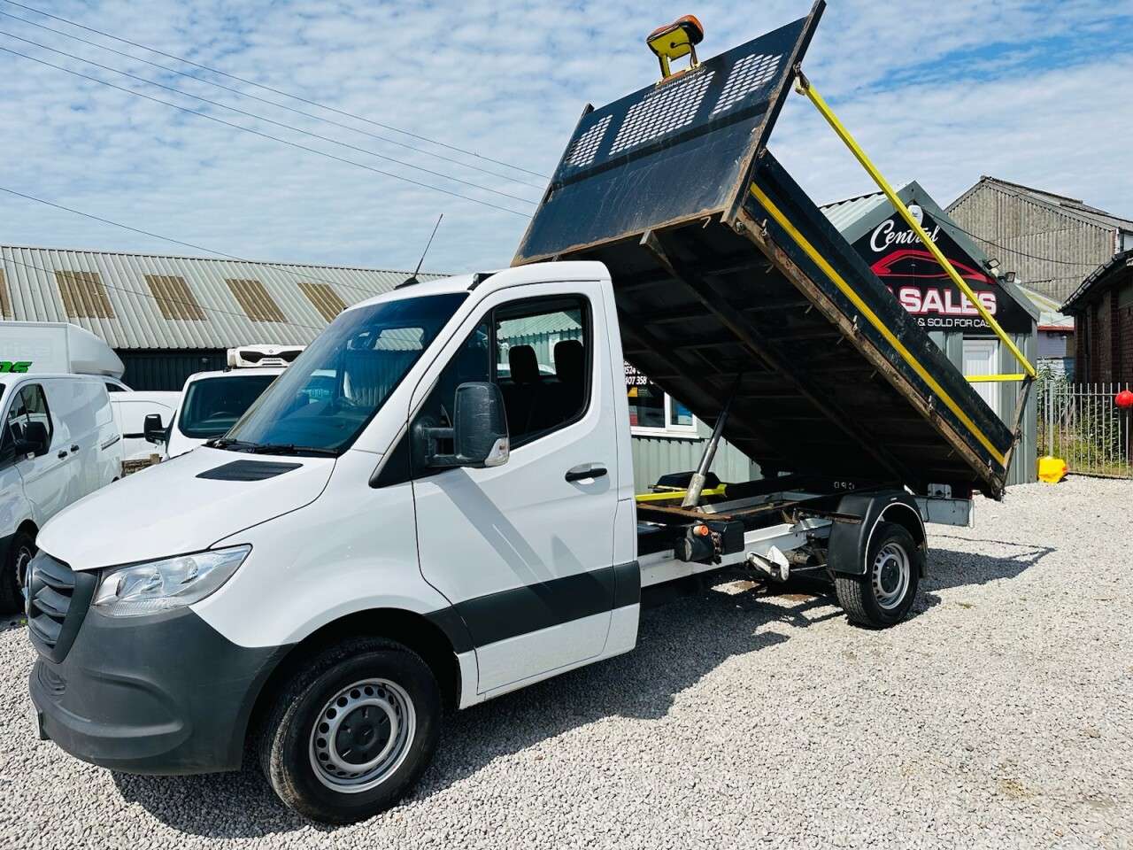 A 2021 MERCEDES-BENZ SPRINTER 315 CDI PROGRESSIVE 3.5T TIPPER BODY DROPSIDE PICKUP FINANCE PART EXCHANGE A 2021 MERCEDES-BENZ SPRINTER 315 CDI PROGRESSIVE 3.5T TIPPER BODY DROPSIDE PICKUP FINANCE PART EXCHANGE