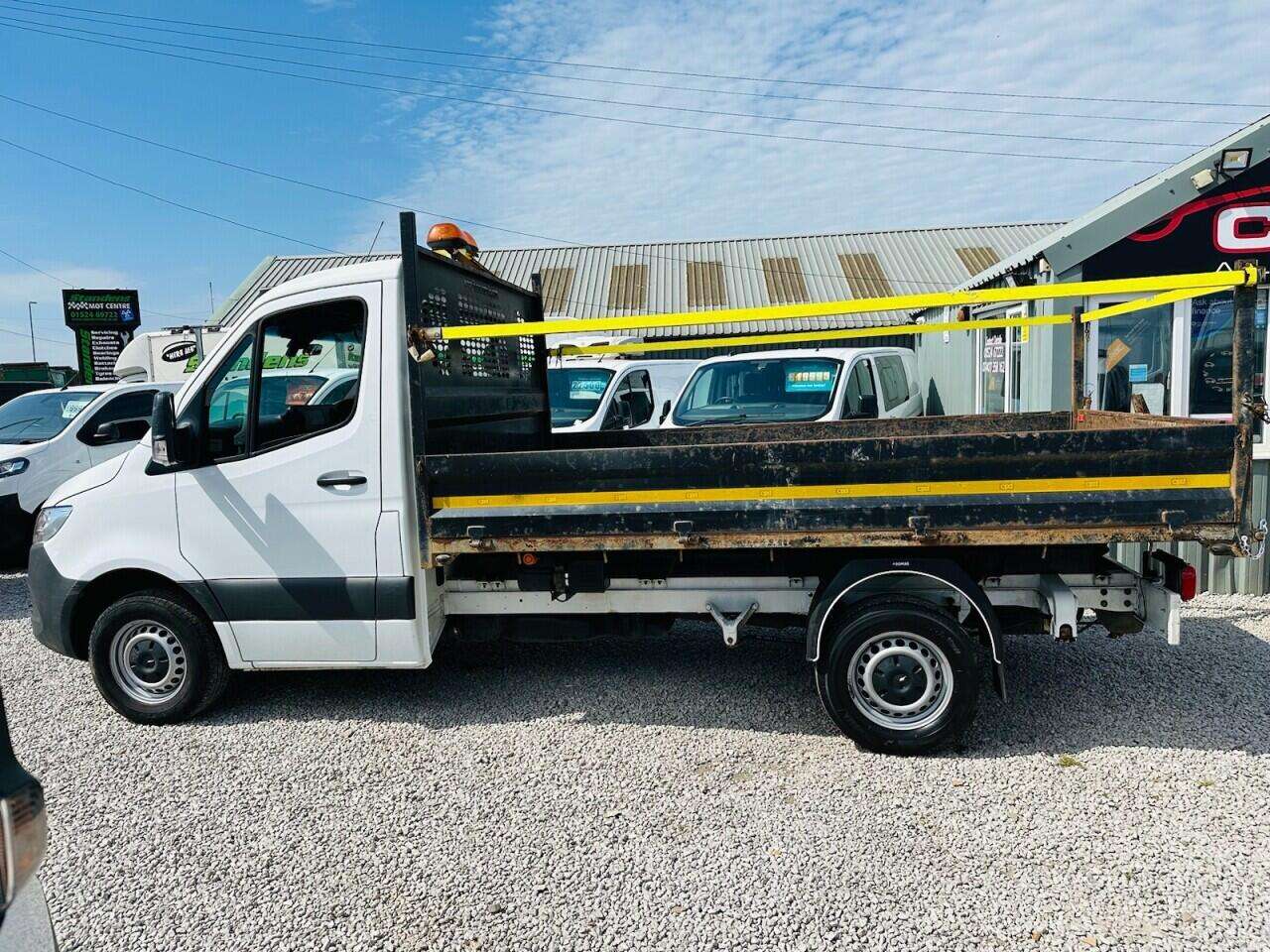 A 2021 MERCEDES-BENZ SPRINTER 315 CDI PROGRESSIVE 3.5T TIPPER BODY DROPSIDE PICKUP FINANCE PART EXCHANGE A 2021 MERCEDES-BENZ SPRINTER 315 CDI PROGRESSIVE 3.5T TIPPER BODY DROPSIDE PICKUP FINANCE PART EXCHANGE