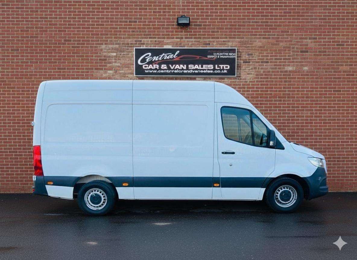 A 2021 MERCEDES-BENZ SPRINTER 2.0 315 CDI HD Progressive Panel Van 5dr Diesel G-Tronic RWD L3 H2 Euro 6 ( A 2021 MERCEDES-BENZ SPRINTER 2.0 315 CDI HD Progressive Panel Van 5dr Diesel G-Tronic RWD L3 H2 Euro 6 (