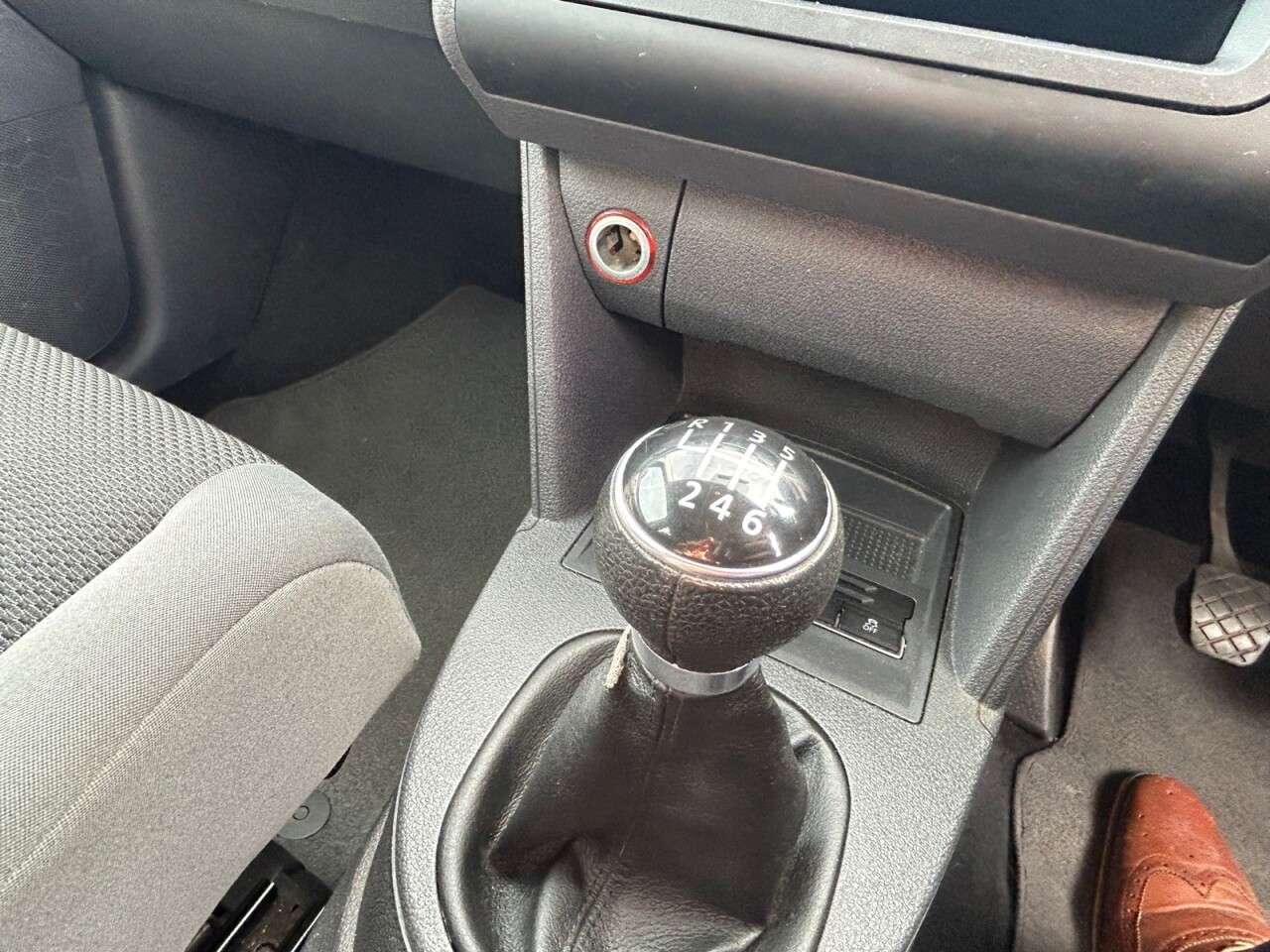 2011 VOLKSWAGEN TOURAN 2011 VOLKSWAGEN TOURAN