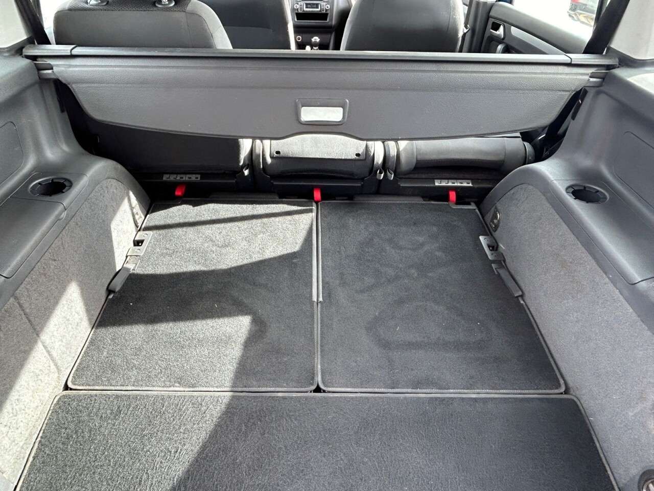 2011 VOLKSWAGEN TOURAN 2011 VOLKSWAGEN TOURAN